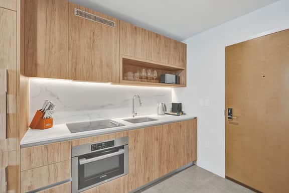 Brand New 1/1 Condo, Downtown Miami - Image 4