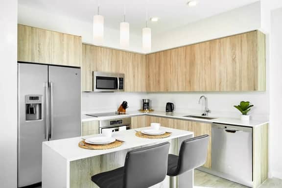 Miami Tropical Oasis - 1 Bdrm Perfect Miami Views - Image 3