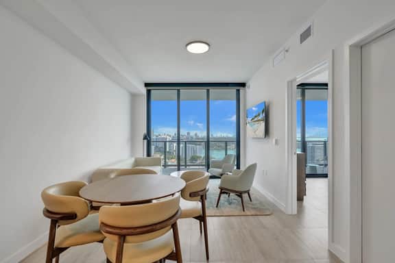 NEW: 1BR Miami Beach Condo w/ Pool, Walk to Ocean - Image 5