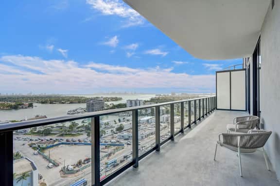 NEW: Chic Miami Beach 2BR/2BA – Walk to Ocean! - Image 4