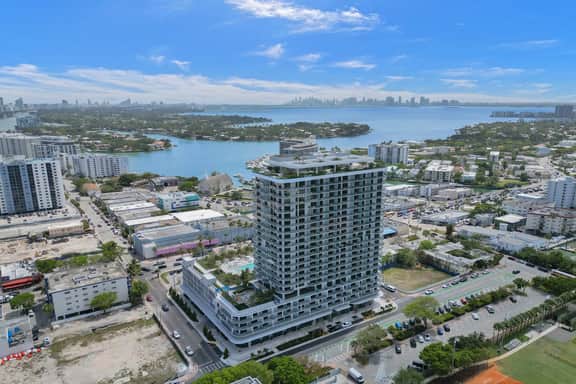 NEW Modern 1BR Condo in Prime Miami Beach Location - Image 4