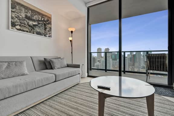 NEW Amazing 1/1 Panoramic Views Miami 41st floor - Image 2