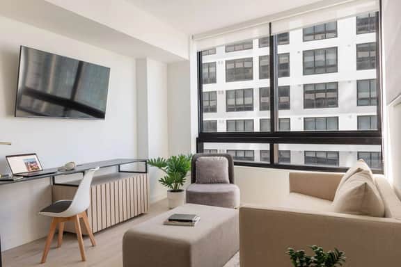 Amazing 1/1 Condo in Downtown Miami Free Parking - Image 2