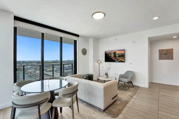 11th-Floor Bliss | Bright 2BR/2BA Miami Beach - Image 4