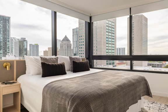 Trendy 2BR Retreat in Downtown Miami Free Parking - Image 4