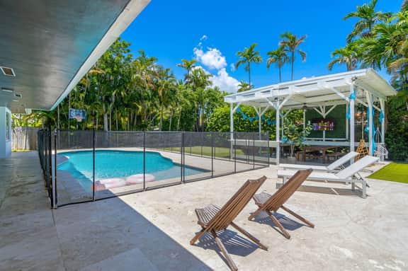 Miami Chic Retreat | Poolside Paradise - Image 4