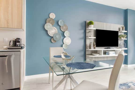 Beautiful & Stylish 1 Bdrm Condo, Design District - Image 4