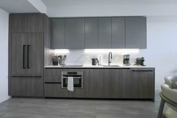 Stylish 1BR | Unit 806, Pool & Gym Access - Image 5