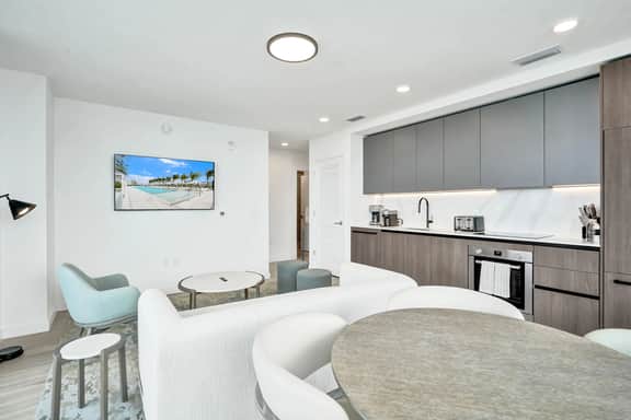 Live Luxe | 2BR/2BA at 72 Park Miami Beach - Image 3