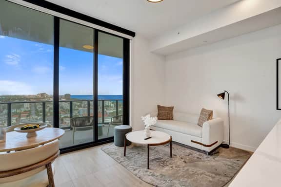 19th-Floor 1BR | High-End 72 Park Pool Retreat - Image 2