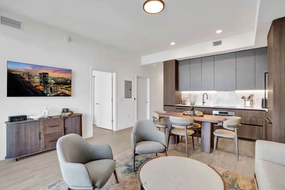 High-Rise Living | 18th-Floor 2BR/1BA, 72 Park - Image 4