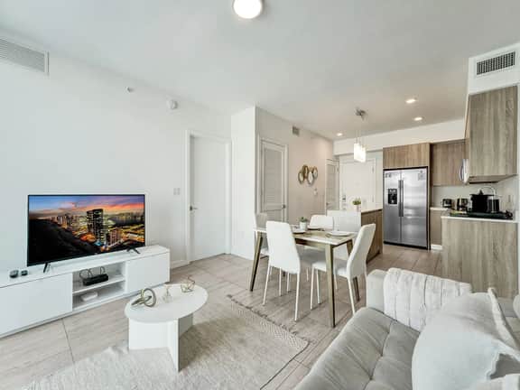 Elegant 2 Bdrms Condo Best Miami Location - Image 5
