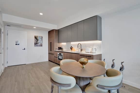 17th-Floor 1BR | Views, Pool, Gym & Beach Access - Image 4