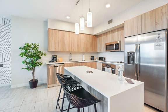 Rare Modern 1Bdrm Condo- Miami Design Dist - Image 5