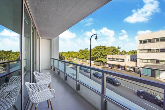 Brand New! Urban Style 1Bdrm Condo-Miami Design Dist - Image 5
