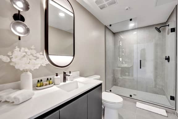 NEW 1BR in Miami Beach, Walk to Beach, Resort - Image 5