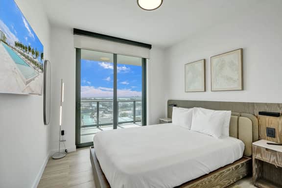 Ocean Air & Luxury | 14th-Floor 3BR/2BA & Pool - Image 5