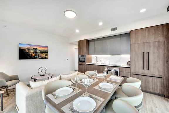 Stylish 3BR Retreat | Balcony, Pool & Beach Access - Image 4