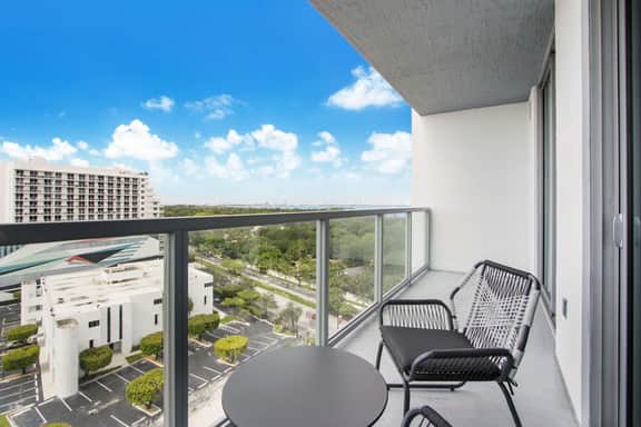 Bayviews! Modern Design 1Bdrm Apt-Miami Design Dist - Image 5