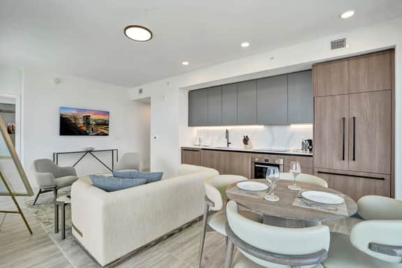 NEW Oceanview 2BR/2BA Retreat in Miami Beach - Image 4