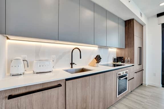 NEW Oceanview 2BR/2BA Retreat in Miami Beach - Image 5