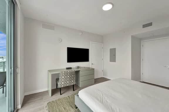BRAND NEW Amazing 1 Bdrm Condo Best Miami Location - Image 3