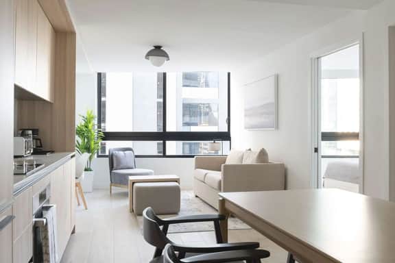 Stunning 1/1 Condo in Downtown Miami Free Parking - Image 3