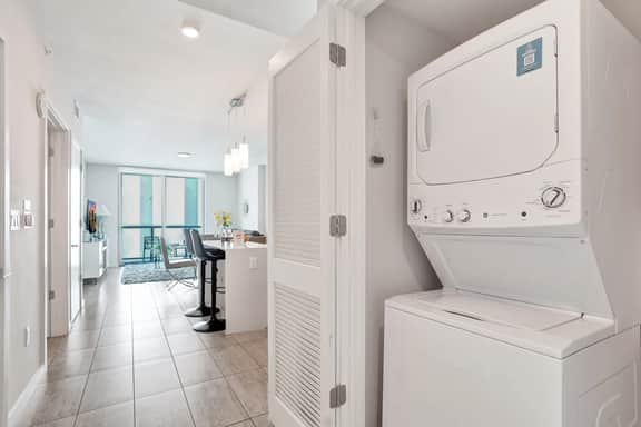Brand NEW beautiful 1Brd Condo, Miami Design Dist. - Image 3