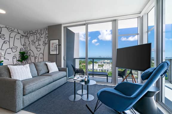 Panoramic Bay + City Views - Miami Design District Perfect 2/2 - Image 2