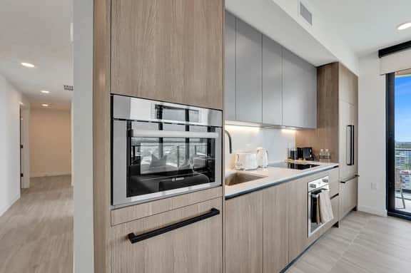 NEW Spacious 19th Floor 3BR | Pool, Gym & Beach - Image 5
