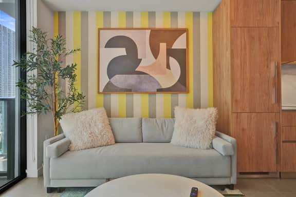 Modern New 1/1 Condo, Downtown Miami 19th Floor - Image 2
