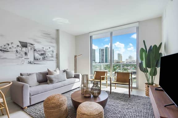 Brand New Dreamy 1 Bdrm Condo, Miami Design District - Image 3
