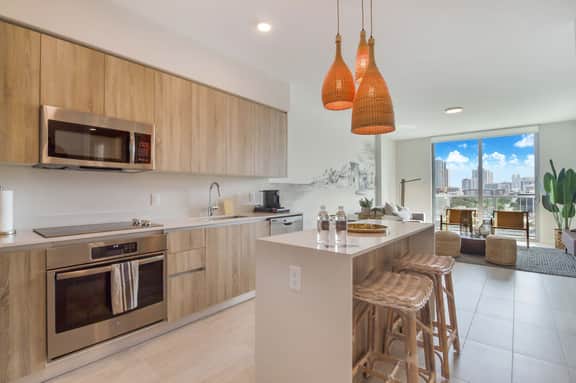 Brand New Dreamy 1 Bdrm Condo, Miami Design District - Image 5