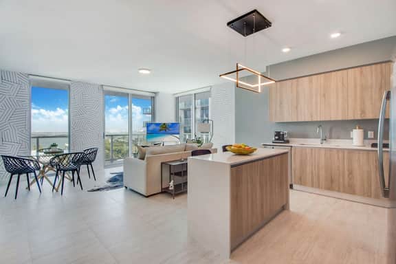Fantastic Bay View 1Bdrm Condo - Miami Design Dist - Image 4