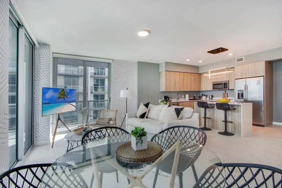 Fantastic Bay View 1Bdrm Condo - Miami Design Dist - Image 3