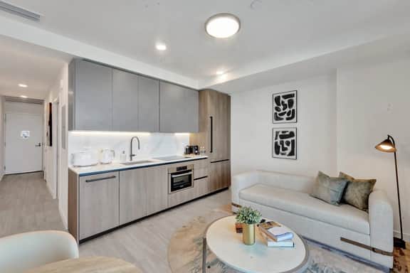Penthouse 1BR | Endless Ocean Views, Miami Beach - Image 3