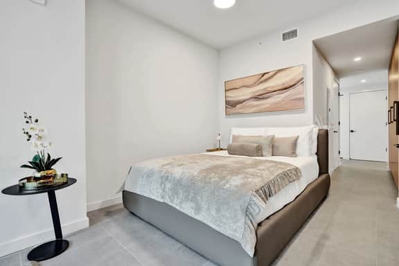 Stylish Studio Downtown Miami + Breathtaking Pool - Image 5