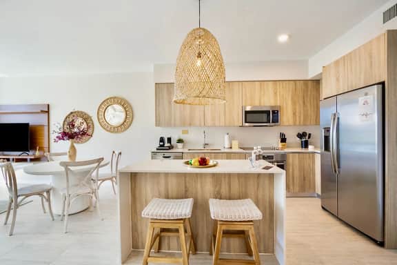 Cozy & Rustic 1 Bdrm Condo - Miami Design Dist - Image 3