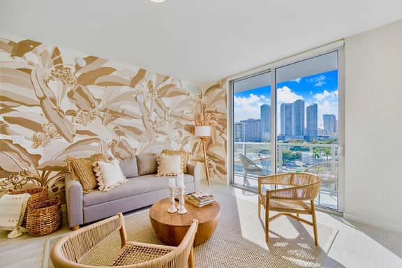Cozy & Rustic 1 Bdrm Condo - Miami Design Dist - Image 4
