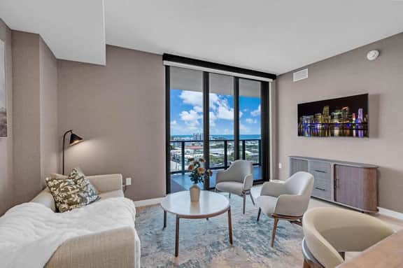 NEW 2-Bed/1-Bath Condo Miami Beach - Image 3