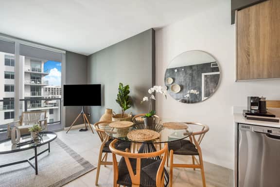 Urban Boho 1 Bdrm Condo, Best Miami Location - Image 2