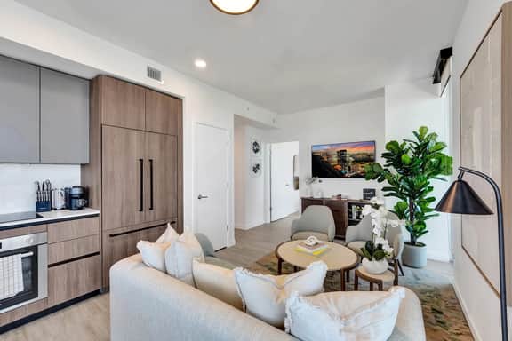 12th-Floor 4BR | Endless Views, Miami Beach - Image 2