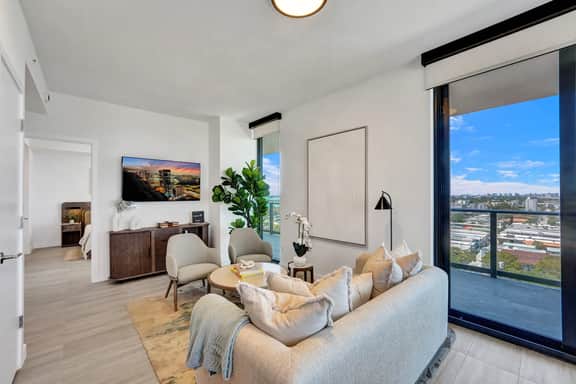 12th-Floor 4BR | Endless Views, Miami Beach - Image 3