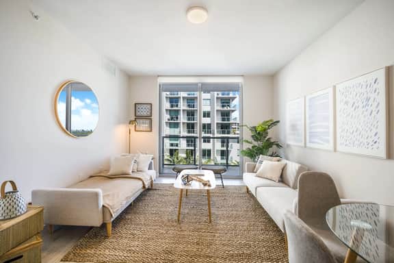 Dreamy 1Bdrm Condo W/ Bayviews-Miami Design Dist - Image 2