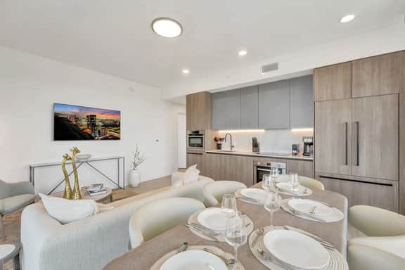12th-Floor 3BR/2BA | Pool, Gym & Miami Beach - Image 5