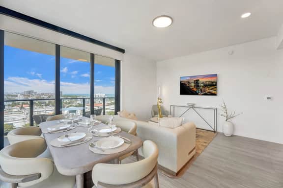 12th-Floor 3BR/2BA | Pool, Gym & Miami Beach - Image 4