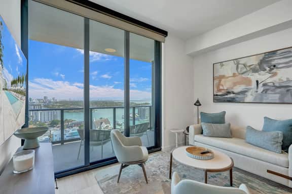 Sunny 1BR/1.5BA, 12th Floor | Miami Beachside - Image 2
