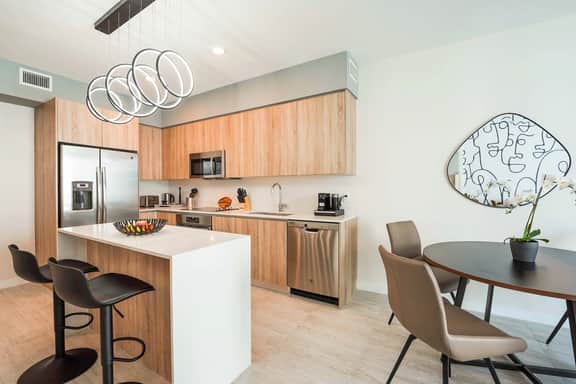 New Artistic 1Bdrm Condo In Best Miami Location - Image 3
