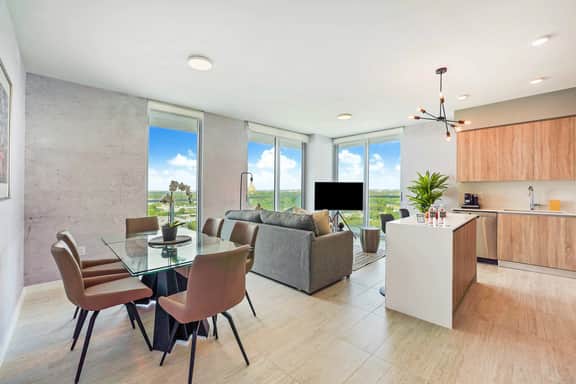 2 Bedroom -City View- Miami Design District - 1100 - Image 3