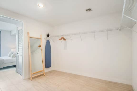 Beautiful & Modern 1Bdrm Condo - Miami Design Dist - Image 4